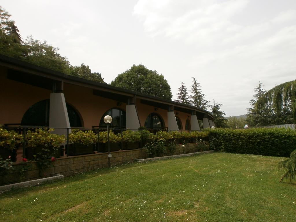 Camping Village Il Poggetto Troghi Luaran gambar