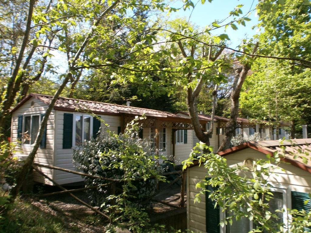 Camping Village Il Poggetto Troghi Luaran gambar